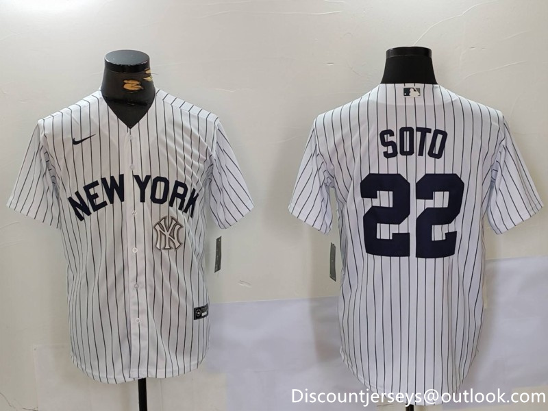 Men's New York Yankees #22 Juan Soto White Cool Base Stitched Baseball Jersey